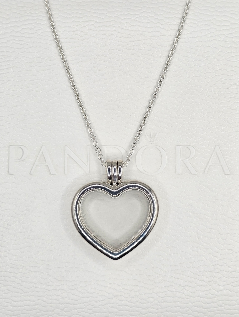 ♥️ Authentic Pandora ⭐️RETIRED⭐️ LOCKET NECKLACE
